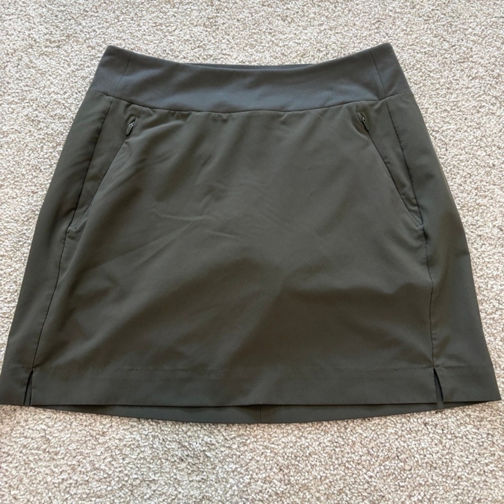 Athleta Soho Skort Womens 4 Olive Green Athletic Gorpcore Outdoor Golf Casual